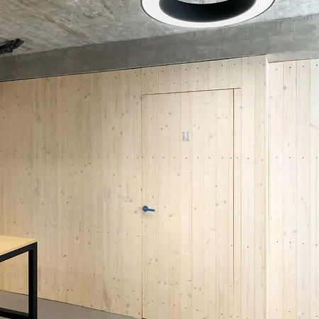 Hostel Izy