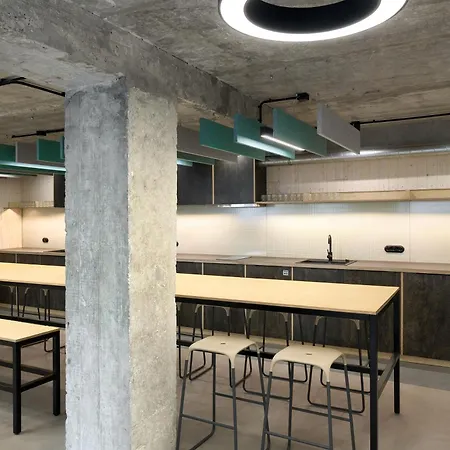 Auberge de jeunesse Izy *