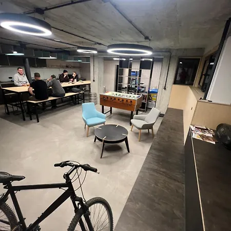 Izy Hostel *