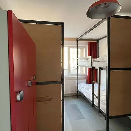 Izy Auberge de jeunesse *