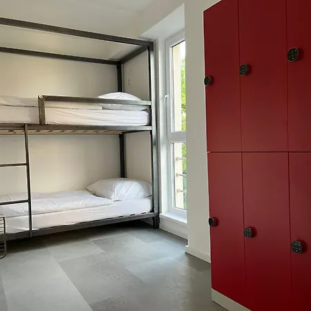 Hostel Izy