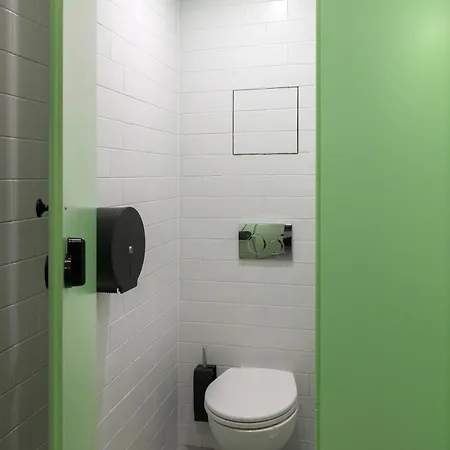 Izy Hostel *